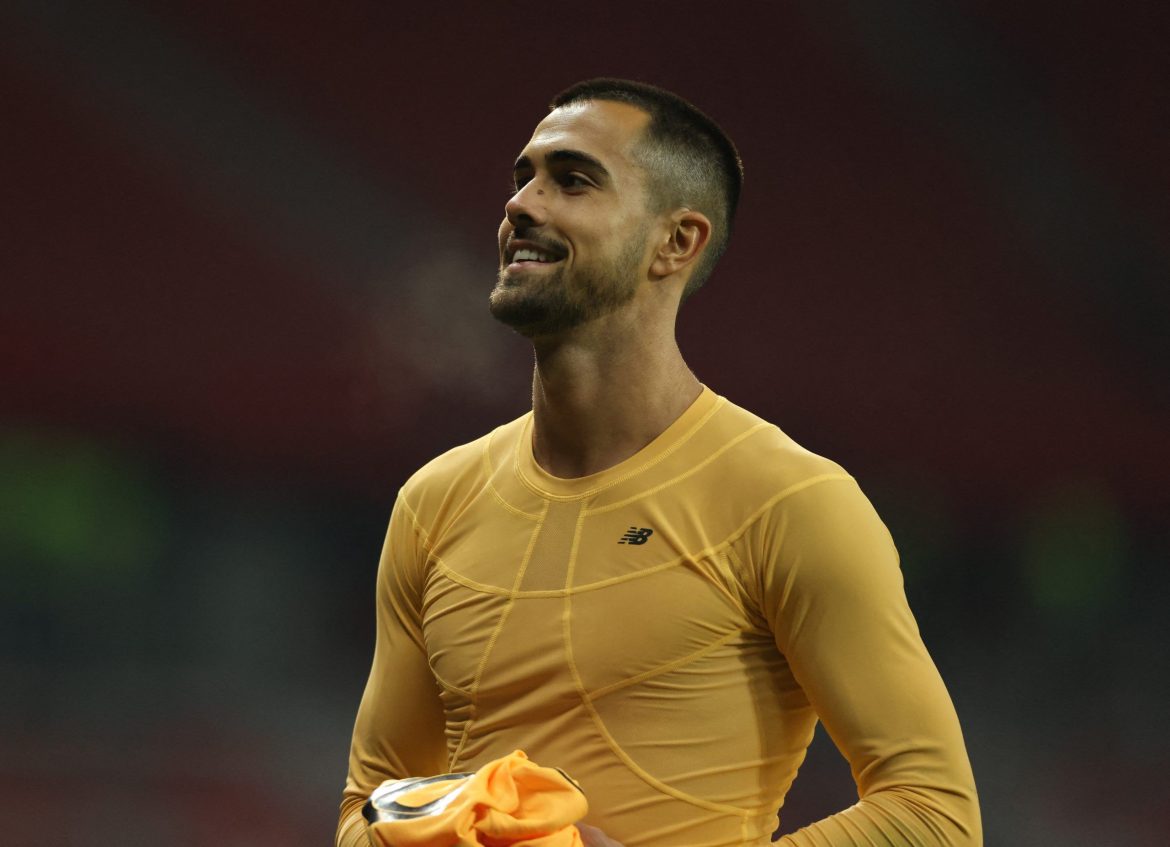 Tottenham: Conte casts eye on FC Porto star Diogo Costa