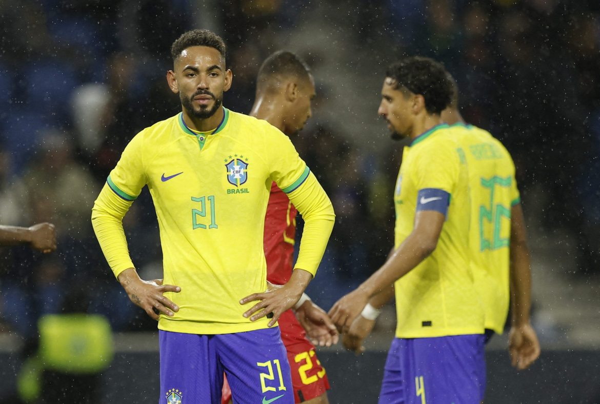 Newcastle offered Atletico Madrid’s Cunha