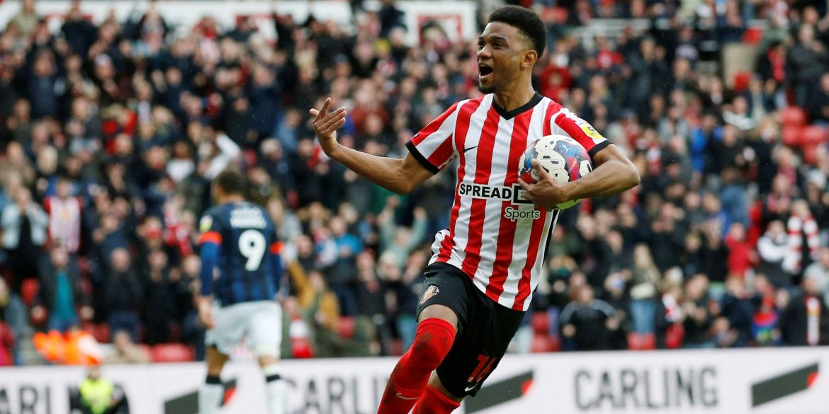 Everton: Dyche Eyes Swoop For "Electric" £29k-p/w Gem At Goodison Park